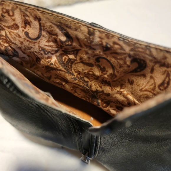 Lucky Brand Black Soft Leather Bootie SZ 9 - Picture 2 of 7